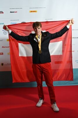 Oro per William Zahler